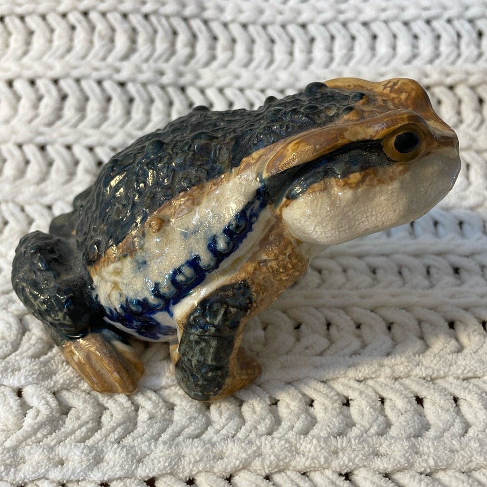 Vintage Japanese Hand Painted Ceramic Toad